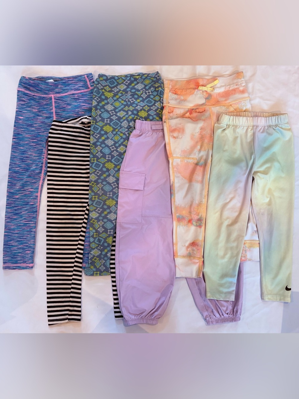 6 Pair Bundle Size 4/5T!!